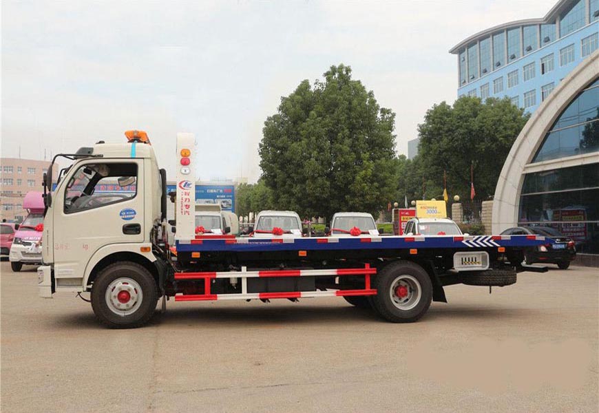 東風(fēng)凱普特CLW5090TQZD5一拖二清障車(chē)