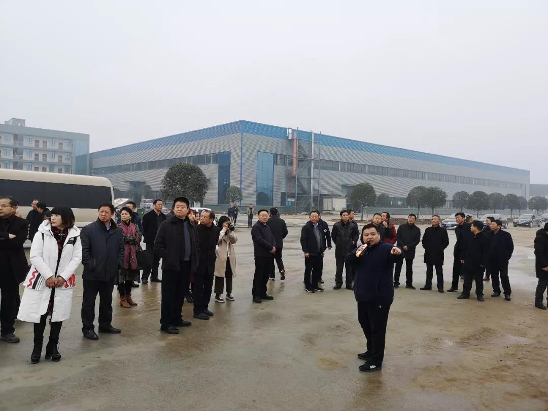 隨州市委、市人大代表團(tuán)蒞臨程力集團(tuán)商用車產(chǎn)業(yè)園視察