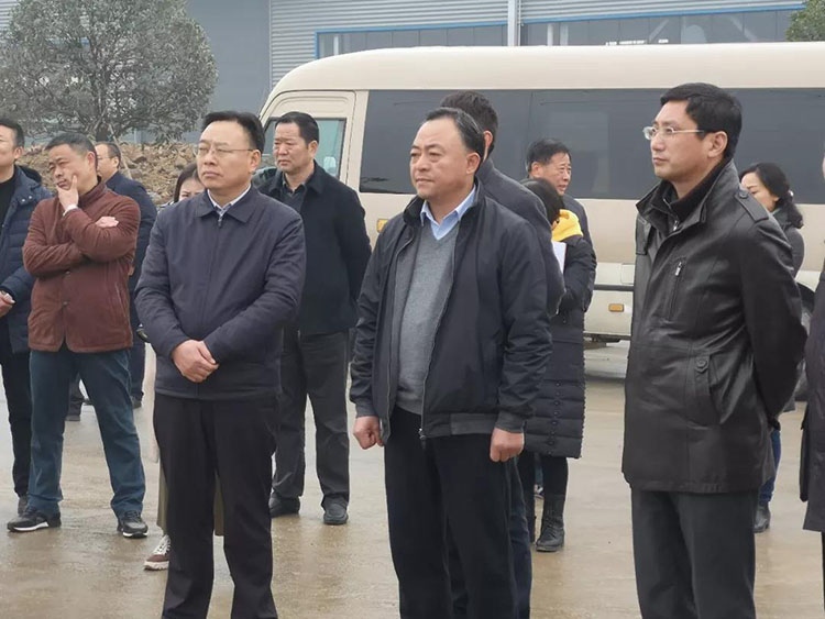 隨州市委、市人大代表團(tuán)蒞臨程力集團(tuán)商用車產(chǎn)業(yè)園視察